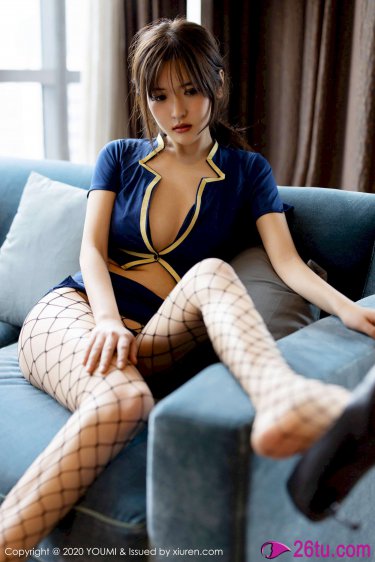 女大学生沙龙室