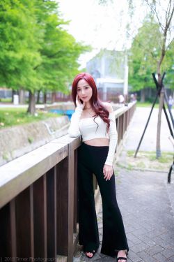 公主车上荫蒂添的好舒服
